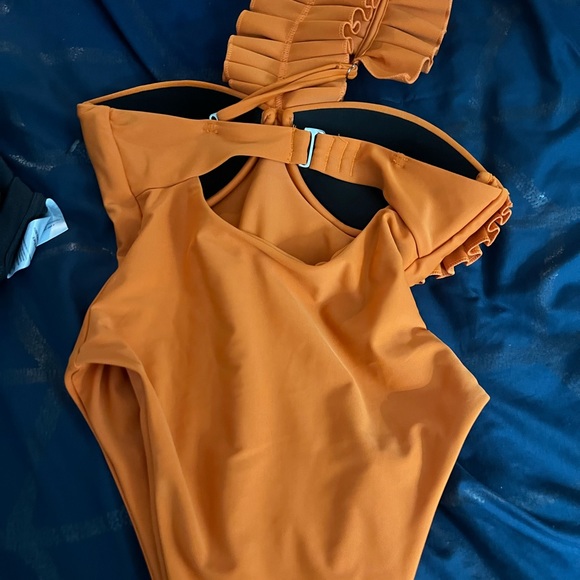 Authentic Andrea Iyamah swimsuit - Picture 4 of 8